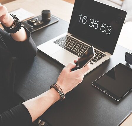 Opgrader dit hjemmekontor med et smart TV-møbel