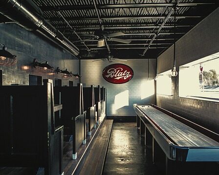 Shuffleboard i Danmark: Fra hygge til konkurrence