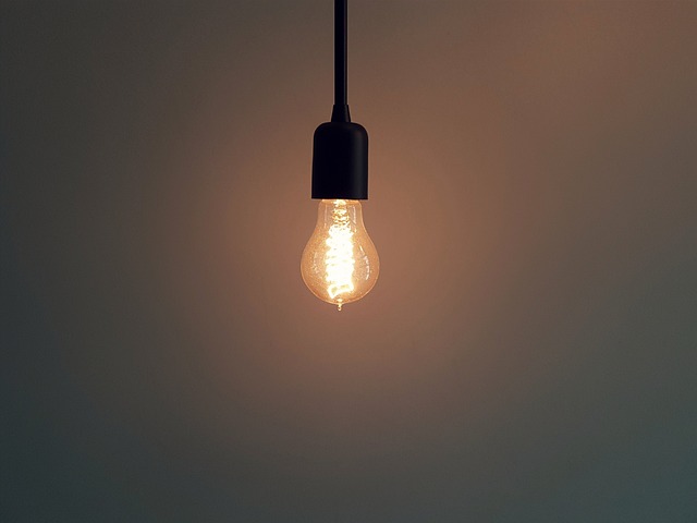 Lampeudtag og smart home: Sådan kan du styre dine lamper med din smartphone