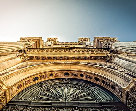 Den ultimative guide til marmorsofaborde, der er praktiske, stilfulde og overkommelige